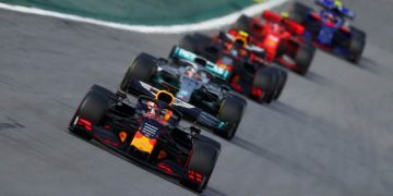 SAO PAULO, BRAZIL - NOVEMBER 17: Max Verstappen of the Netherlands driving the (33) Aston Martin Red Bull Racing RB15 leads Lewis Hamilton of Great Britain driving the (44) Mercedes AMG Petronas F1 Team Mercedes W10 during the F1 Grand Prix of Brazil at Autodromo Jose Carlos Pace on November 17, 2019 in Sao Paulo, Brazil. (Photo by Dan Istitene/Getty Images) // Getty Images / Red Bull Content Pool  // AP-227EDUHG51W11 // Usage for editorial use only //
