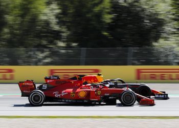 RED BULL RING, AUSTRIA - JUNE 30: Charles Leclerc, Ferrari SF90 and Max Verstappen, Red Bull Racing RB15 battle during the Austrian GP at Red Bull Ring on June 30, 2019 in Red Bull Ring, Austria. (Photo by Steven Tee / LAT Images)