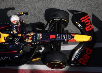 BARCELONA, SPAIN - MAY 22: Race winner Max Verstappen of the Netherlands and Oracle Red Bull Racing celebrates in parc ferme during the F1 Grand Prix of Spain at Circuit de Barcelona-Catalunya on May 22, 2022 in Barcelona, Spain. (Photo by Lars Baron/Getty Images) // Getty Images / Red Bull Content Pool // SI202205220704 // Usage for editorial use only //