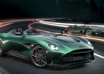 Aston Martin DBR22 next to DBR9 front three quarter view