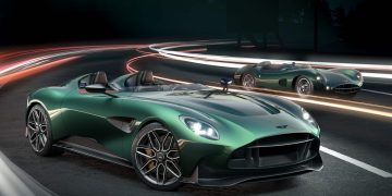 Aston Martin DBR22 next to DBR9 front three quarter view