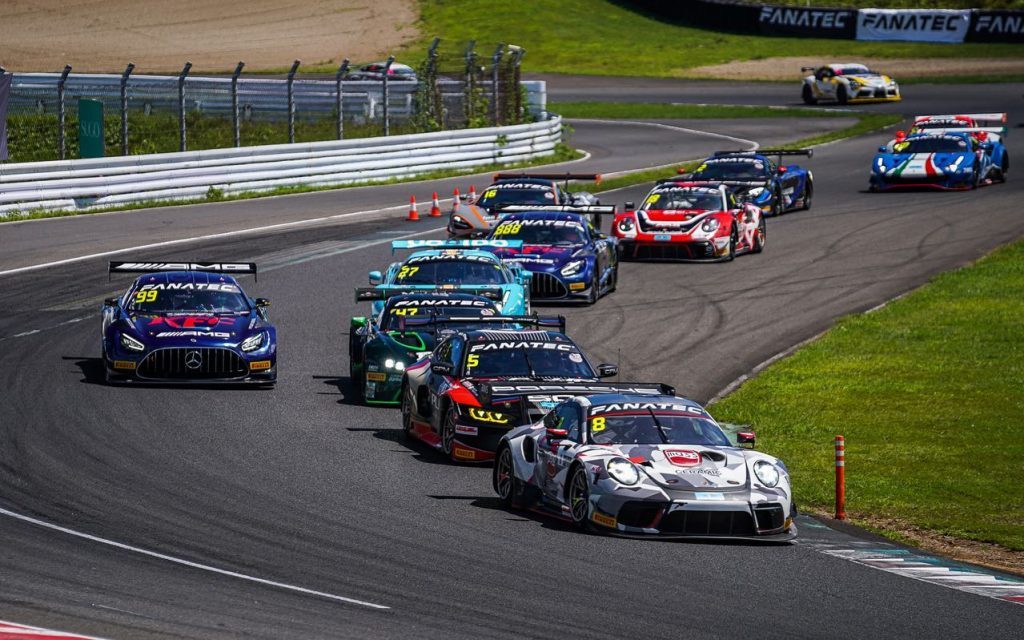 Reid Harker racing EBM Giga Racing Porsche 911 GT3 R at Sportsland Sugo