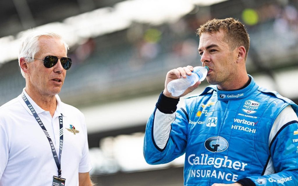 Scott McLaughlin drinking water at Gallagher Grand Prix