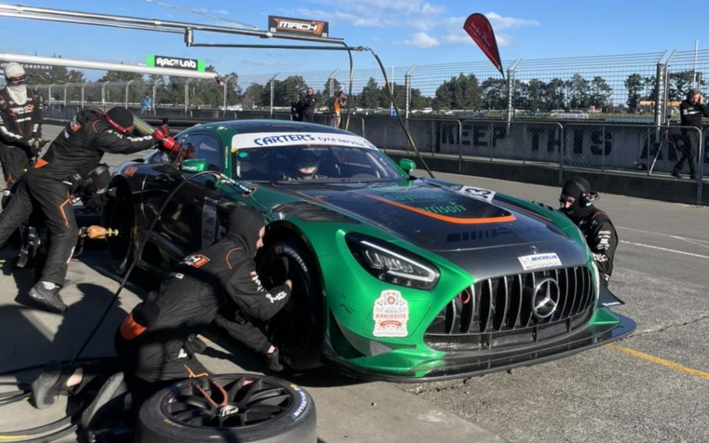 Mercedes-Benz AMG GT3 pit stop at Ruapuna