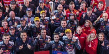 Shane van Gisbergen and team celebrating 2022 Bathurst 1000 win