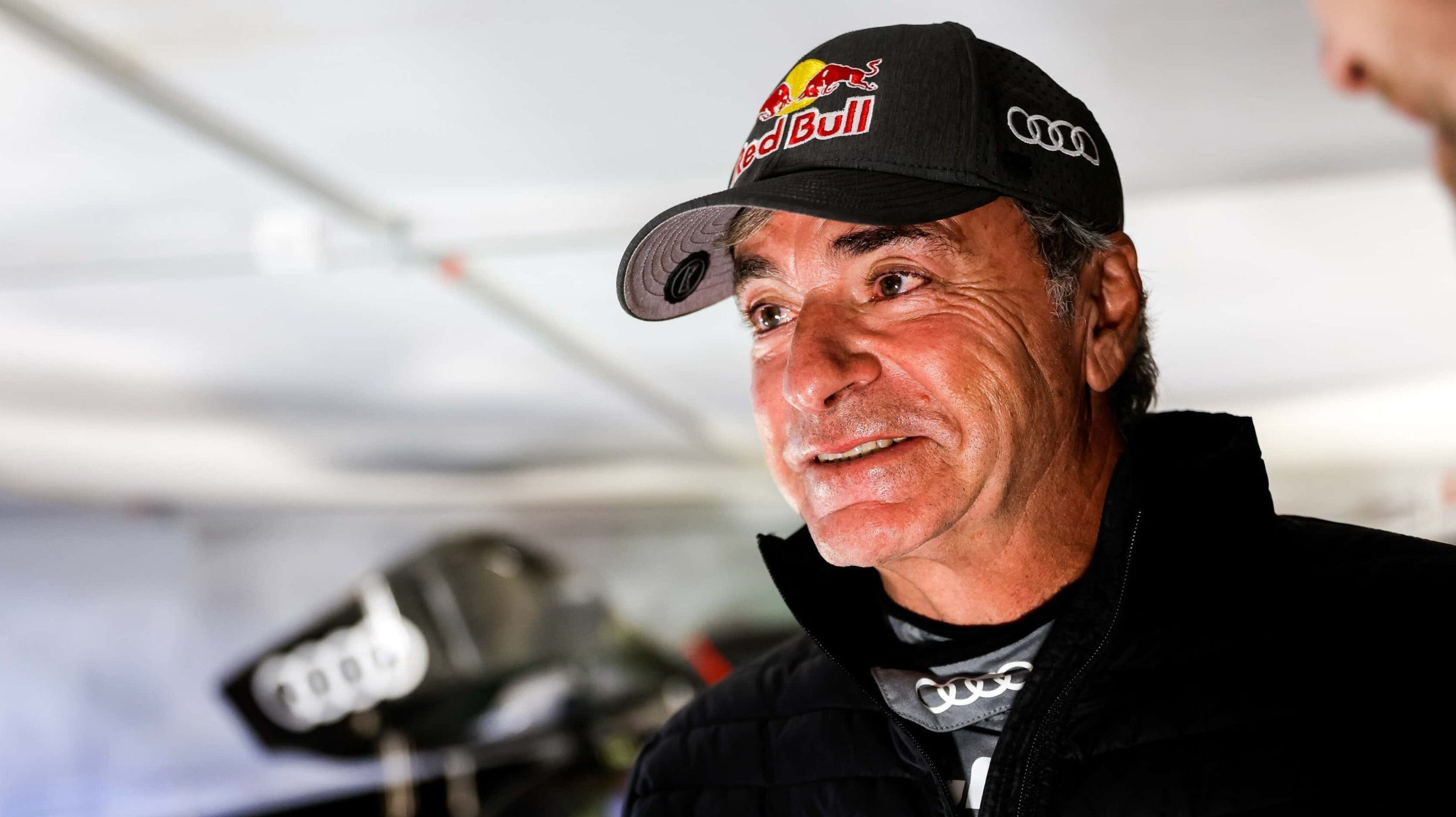 Sainz orders medical helicopter to return him to Dakar Rally after ...