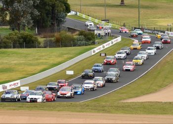 Combined sedans field at Bathurst