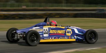 Bree Morris racing Formula Ford on track