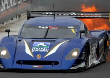 Glenn Smith’s Crawford DP03 spitting flames