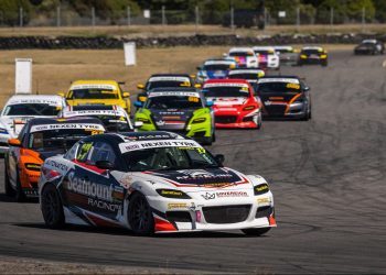 Mazda RX8s racing on straight at Ruapuna