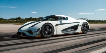 Koenigsegg Regera speeding down runway