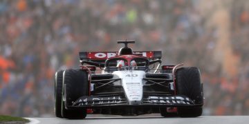 ZANDVOORT, NETHERLANDS - AUGUST 27: Liam Lawson of New Zealand driving the (40) Scuderia AlphaTauri AT04 on track during the F1 Grand Prix of The Netherlands at Circuit Zandvoort on August 27, 2023 in Zandvoort, Netherlands. (Photo by Lars Baron/Getty Images) // Getty Images / Red Bull Content Pool // SI202308270749 // Usage for editorial use only //
