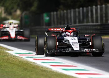 MONZA, ITALY - SEPTEMBER 03: Liam Lawson of New Zealand driving the (40) Scuderia AlphaTauri AT04 on track during the F1 Grand Prix of Italy at Autodromo Nazionale Monza on September 03, 2023 in Monza, Italy. (Photo by Peter Fox/Getty Images) // Getty Images / Red Bull Content Pool // SI202309030375 // Usage for editorial use only //