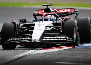 SUZUKA, JAPAN - SEPTEMBER 22: Liam Lawson of New Zealand driving the (40) Scuderia AlphaTauri AT04 on track during practice ahead of the F1 Grand Prix of Japan at Suzuka International Racing Course on September 22, 2023 in Suzuka, Japan. (Photo by Clive Mason/Getty Images) // Getty Images / Red Bull Content Pool // SI202309220116 // Usage for editorial use only //