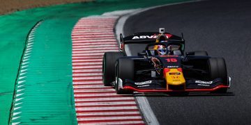 Liam Lawson #15 Team Mugen, during round three of the Japanese Super Formula Championship at Suzuka, on April 21-23, 2023. // Dutch Photo Agency / Red Bull Content Pool // SI202304220206 // Usage for editorial use only //