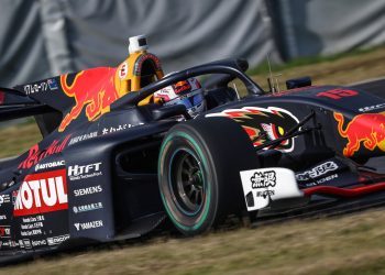 Liam Lawson #15 Team Mugen, during the final round of the Japanese Super Formula Championship at Suzuka on October 27-29, 2023. // Dutch Photo Agency / Red Bull Content Pool // SI202310270371 // Usage for editorial use only //