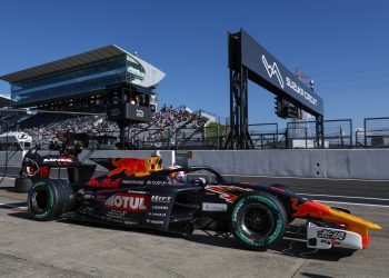 Liam Lawson #15 Team Mugen, during the final round of the Japanese Super Formula Championship at Suzuka on October 27-29, 2023. // Dutch Photo Agency / Red Bull Content Pool // SI202310280424 // Usage for editorial use only //
