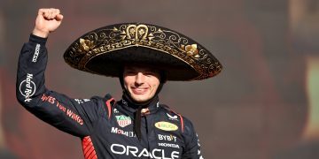 MEXICO CITY, MEXICO - OCTOBER 29: Race winner Max Verstappen of the Netherlands and Oracle Red Bull Racing celebrates on the podium after the F1 Grand Prix of Mexico at Autodromo Hermanos Rodriguez on October 29, 2023 in Mexico City, Mexico. (Photo by Jared C. Tilton/Getty Images) // Getty Images / Red Bull Content Pool // SI202310300003 // Usage for editorial use only //