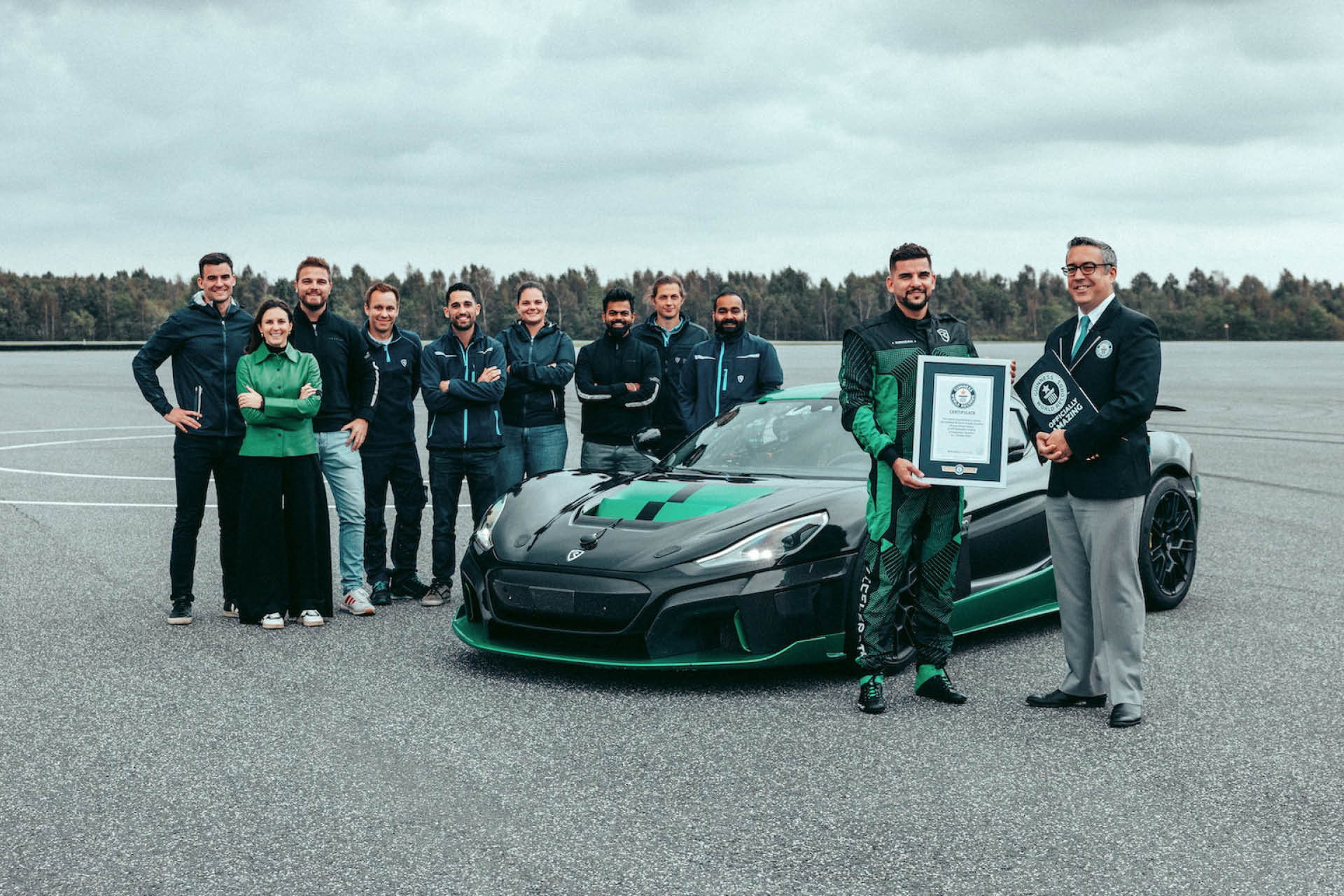 Rimac Nevera sets record for fastest reversing car ever at 276km/h ...