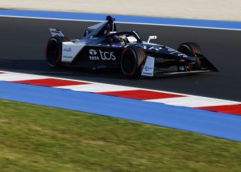 MISANO WORLD CIRCUIT MARCO SIMONCELLI, SAN MARINO - APRIL 13: Mitch Evans, Jaguar TCS Racing, Jaguar I-TYPE 6 during the Misano ePrix I at Misano World Circuit Marco Simoncelli on Saturday April 13, 2024 in Misano Adriatico, San Marino. (Photo by Andrew Ferraro / LAT Images)