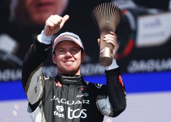 MISANO WORLD CIRCUIT MARCO SIMONCELLI, SAN MARINO - APRIL 14: Nick Cassidy, Jaguar TCS Racing, 3rd position, with his trophy during the Misano ePrix II at Misano World Circuit Marco Simoncelli on Sunday April 14, 2024 in Misano Adriatico, San Marino. (Photo by Alastair Staley / LAT Images)