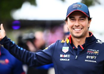 Checo Perez MELBOURNE, AUSTRALIA - MARCH 24: Sergio Perez of Mexico and Oracle Red Bull Racing greets fans on the Melbourne Walk prior to the F1 Grand Prix of Australia at Albert Park Circuit on March 24, 2024 in Melbourne, Australia. (Photo by Quinn Rooney - Formula 1/Formula 1 via Getty Images) // Getty Images / Red Bull Content Pool // SI202406040921 // Usage for editorial use only //
