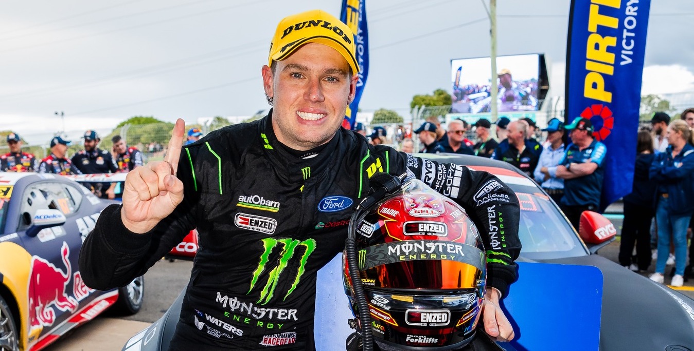Waters takes victory over Mostert in Townsville thriller - VelocityNews