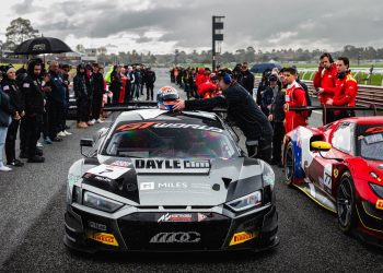 2025 SRO, GT WORLD CHALLENGE AUSTRALIA, GT4 AUSTRALIA ROUND 4.
SANDOWN, VICTORIA, AUSTRALIA.
WORLD COPYRIGHT: RACE PROJECT
2025_R1SRO_NETWORKR_MC_6.CR3