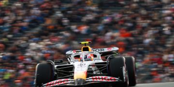 ZANDVOORT, NETHERLANDS - AUGUST 29: Liam Lawson of New Zealand driving the (30) Visa Cash App Racing Bulls VCARB 02 on track during practice ahead of the F1 Grand Prix of Netherlands at Circuit Zandvoort on August 29, 2025 in Zandvoort, Netherlands. (Photo by Mark Thompson/Getty Images) // Getty Images / Red Bull Content Pool // SI202508290438 // Usage for editorial use only //