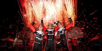 Winners #31: Cadillac Whelen, Cadillac V-Series.R, GTP: Jack Aitken, Earl Bamber, Frederik Vesti celebrate in Victory Lane