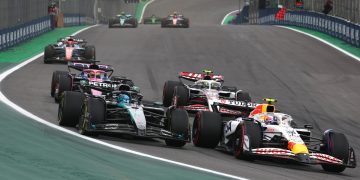 SAO PAULO, BRAZIL - NOVEMBER 09: Liam Lawson of New Zealand driving the (30) Visa Cash App Racing Bulls VCARB 02 and George Russell of Great Britain driving the (63) Mercedes AMG Petronas F1 Team W16 battle for track position ahead of Oliver Bearman of Great Britain driving the (87) Haas F1 VF-25 Ferrari and Pierre Gasly of France driving the (10) Alpine F1 A525 Renault on track during the F1 Grand Prix of Brazil at Autodromo Jose Carlos Pace on November 09, 2025 in Sao Paulo, Brazil. (Photo by Mark Thompson/Getty Images) // Getty Images / Red Bull Content Pool // SI202511090614 // Usage for editorial use only //