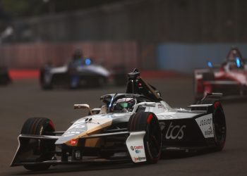 JAKARTA, INDONESIA - JUNE 21: Mitch Evans of New Zealand driving the (9) Jaguar TCS Racing Jaguar I-TYPE 7 on track during the Jakarta E-Prix, Round 12 of the 2025 FIA Formula E World Championship at Jakarta International e-Prix Circuit on June 21, 2025 in Jakarta, Indonesia. (Photo by Alastair Staley/LAT Images)