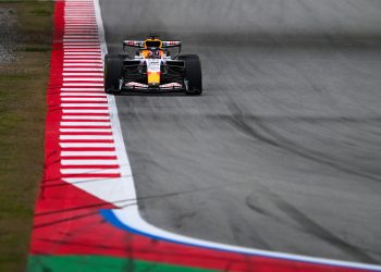 MONTMELO, SPAIN - JANUARY 26: Liam Lawson of New Zealand driving the (30) Visa Cash App Racing Bulls VCARB 03 on track during day one of F1 Testing at Circuit de Catalunya on January 26, 2026 in Montmelo, Spain. (Photo by Rudy Carezzevoli/Getty Images) // Getty Images / Red Bull Content Pool // SI202601270135 // Usage for editorial use only //