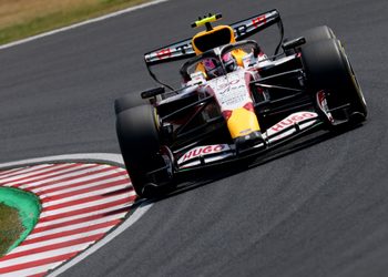 SUZUKA, JAPAN - MARCH 28: Liam Lawson of New Zealand driving the (30) Visa Cash App Racing Bulls VCARB 03 RB Ford on track during final practice ahead of the F1 Grand Prix of Japan at Suzuka Circuit on March 28, 2026 in Suzuka, Japan. (Photo by Mark Thompson/Getty Images) // Getty Images / Red Bull Content Pool // SI202603280083 // Usage for editorial use only //