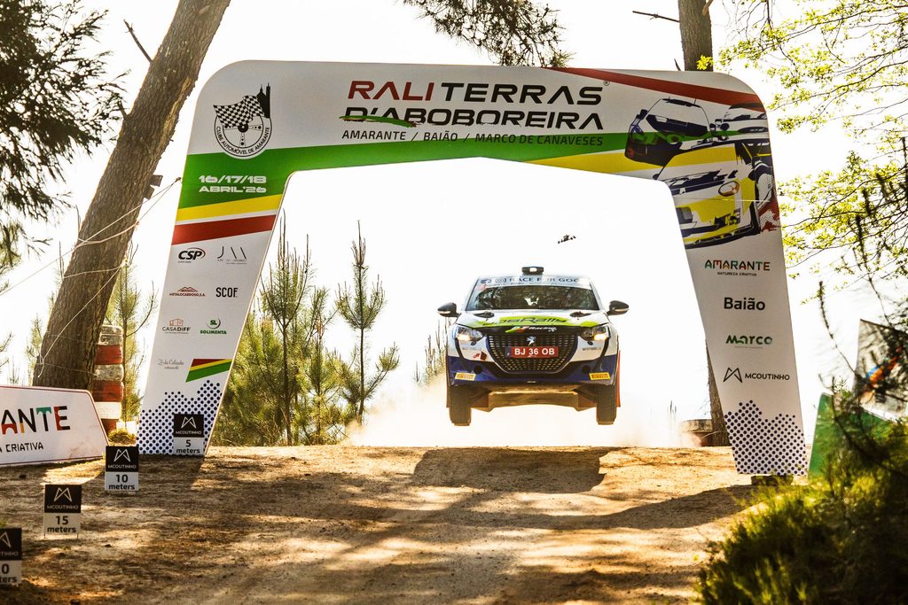 Promising pace ends early for Jones in Portugal