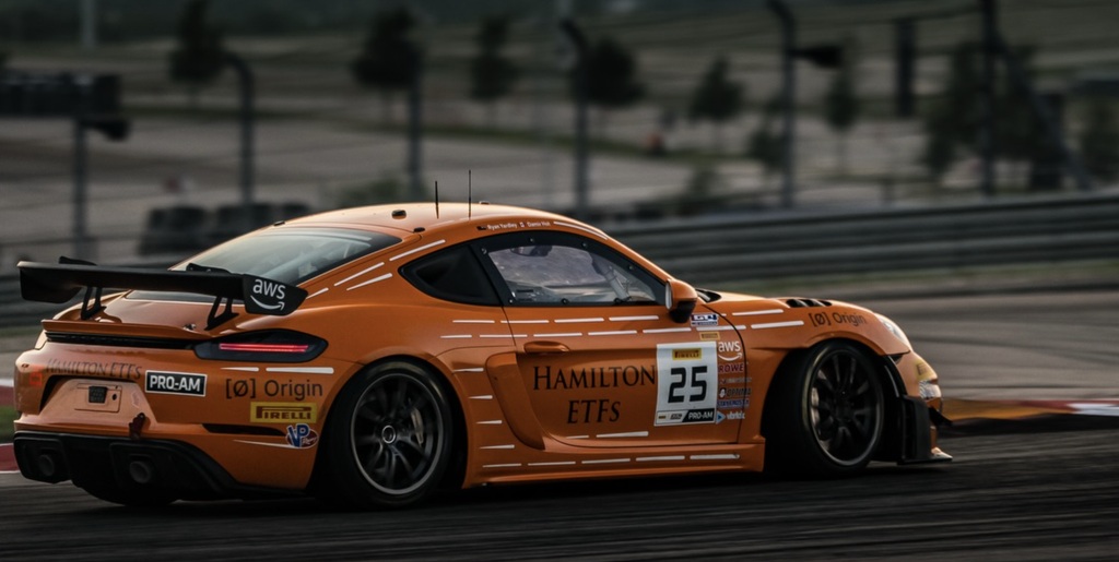Yardley fights to the end to take class podium in GT4 America at COTA