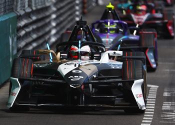 MONTE-CARLO, MONACO - MAY 17: Mitch Evans of New Zealand driving the (9) Jaguar TCS Racing Jaguar I-TYPE 7 on track during the Monaco E-Prix, Round 10 of the 2026 FIA Formula E World Championship at Circuit de Monaco on May 17, 2026 in Monte-Carlo, Monaco. (Photo by Joe Portlock/LAT Images)