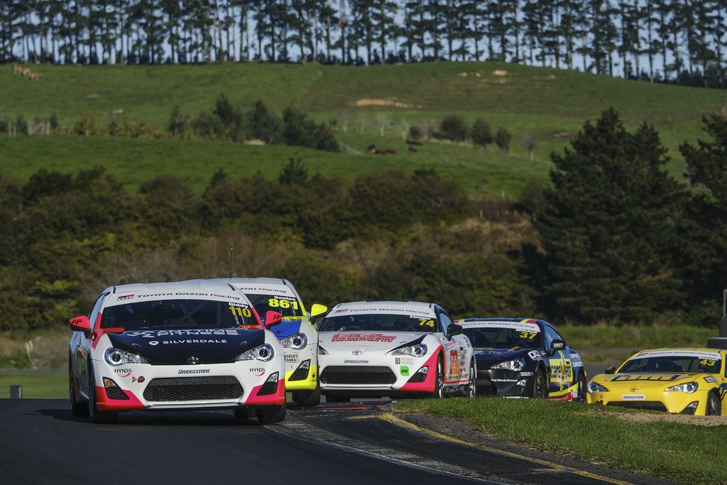 Giddy hangs on for race two win at Hampton Downs