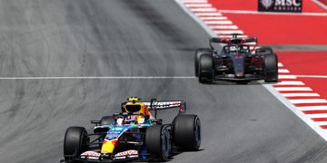 BARCELONA, SPAIN - JUNE 14: Liam Lawson of New Zealand driving the (30) Visa Cash App Racing Bulls VCARB 03 RB Ford leads Nico Hulkenberg of Germany driving the (27) Audi F1 Team R26 on track during the F1 Grand Prix of Barcelona-Catalunya at Circuit de Barcelona-Catalunya on June 14, 2026 in Barcelona, Spain. (Photo by Alastair Staley/LAT Images) // Getty Images / Red Bull Content Pool // SI202606140278 // Usage for editorial use only //