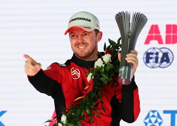 TOKYO, JAPAN - JULY 26: Second placed Nick Cassidy of New Zealand and Citroen Racing lifts his trophy on the podium after the Tokyo E-Prix, Round 15 of the 2026 FIA Formula E World Championship at Tokyo Street Circuit on July 26, 2026 in Tokyo, Japan. (Photo by Takashi Aoyama/LAT Images)
